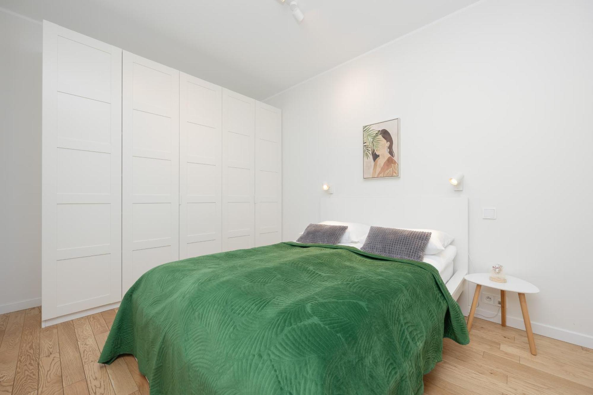 Srodmiescie Warsaw Muranow Apartments With Parking By Noclegi Renters Экстерьер фото