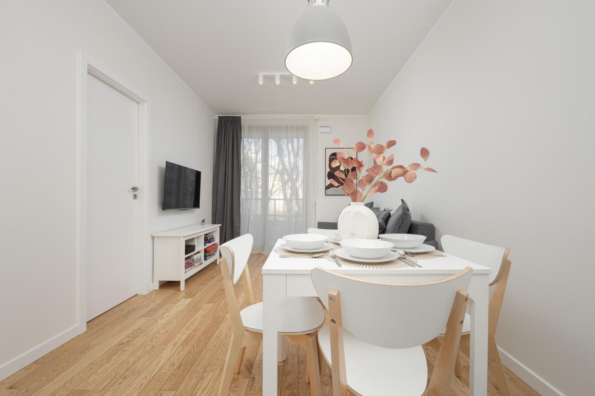 Srodmiescie Warsaw Muranow Apartments With Parking By Noclegi Renters Экстерьер фото